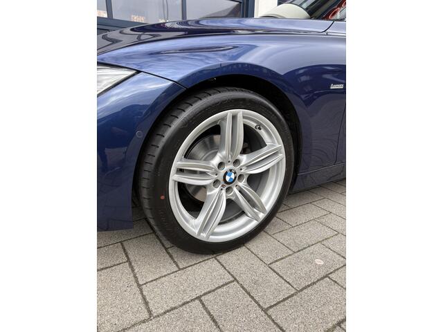 BMW 3-SERIE Touring 320i Edition Luxury Line Purity Executive NL AUTO/FULL OPTIONS/NAP