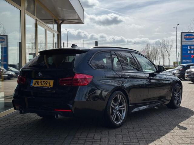 BMW 3-SERIE Touring 318i Corp L. Exec