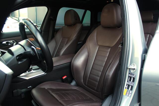 BMW 3-SERIE Touring 320e M Sport | Panoramadak | Adaptieve Cruise Control | Trekhaak | Leer | BLIS
