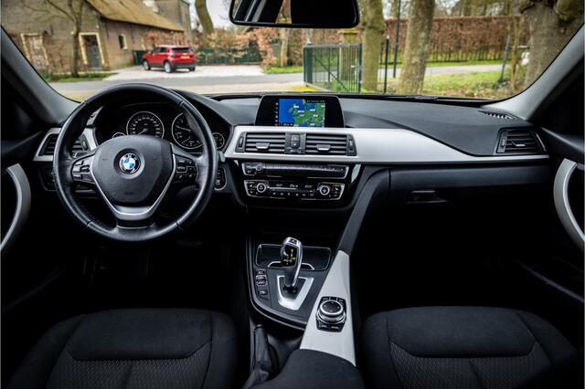 BMW 3-SERIE Touring 318i Camera LED Stoelverwarming