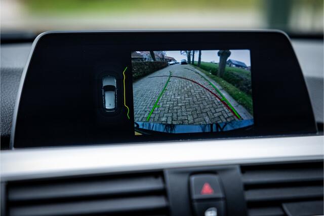 BMW 3-SERIE Touring 318i Camera LED Stoelverwarming