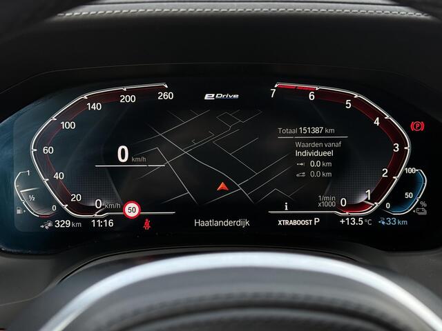 BMW 3-SERIE Touring Aut. 330e High Exe. M-Sport Individual | SoH 98% | Trekhaak | Panorama | 360 Camera | Leder | VOL! |