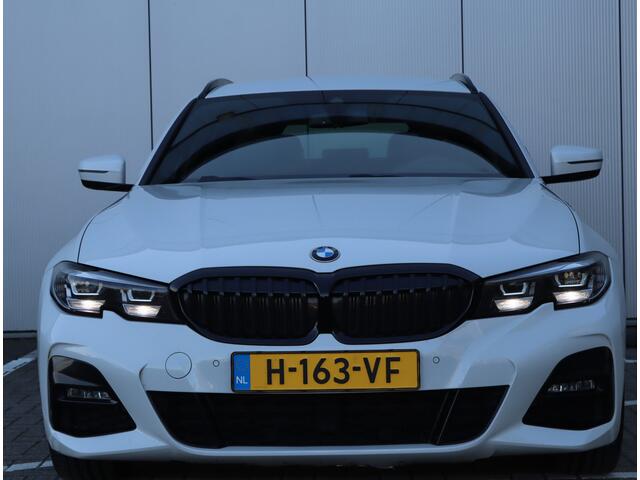 BMW 3-SERIE Touring 320i High Executive | M-sport | Camera | Org. NL
