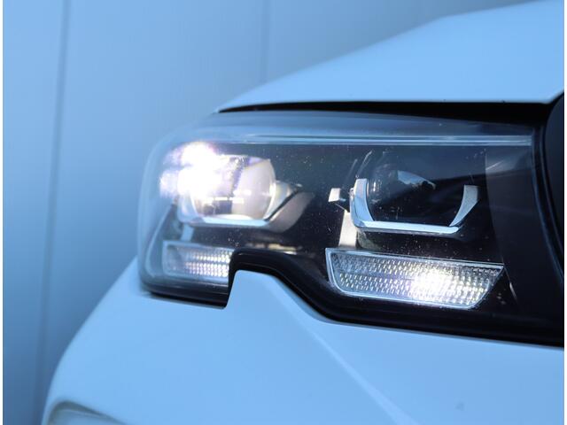 BMW 3-SERIE Touring 320i High Executive | M-sport | Camera | Org. NL