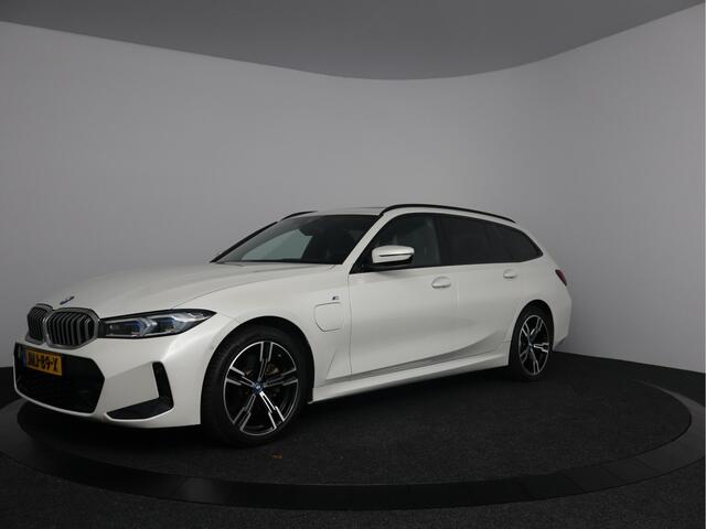 BMW 3-SERIE Touring 330e M-Sport | Panoramadak | Laser LED