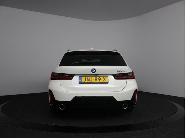 BMW 3-SERIE Touring 330e M-Sport | Panoramadak | Laser LED