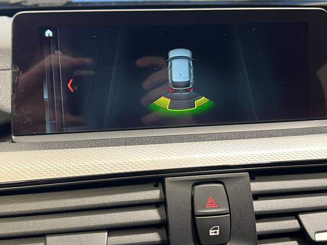 BMW 3-SERIE Touring 320i Edition M Sport Shadow Executive | Navigatie | Lederen Bekleding | Elektrisch Uitklapbare Trekhaak | Cruise Control | Airco |