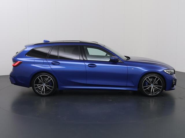 BMW 3-SERIE Touring 330i Executive Edition | M-Pakket | Panoramadak | Parkeerpakket | HUD | DAB | Hifi Speakersysteem | Sportstoelen | Rijassistentiepakket | LED | Interieurverlichtingspakket |