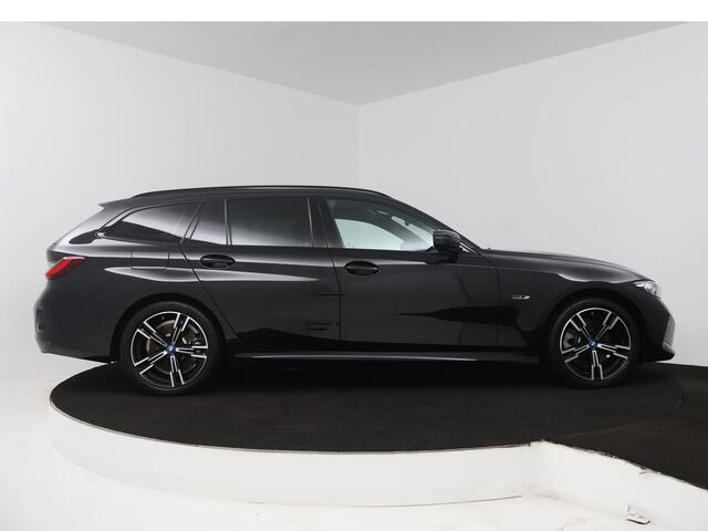 BMW 3-SERIE Touring 330e | M-Interieur & M- Exterieur | El. Trekhaak | Camera | Electrische Achterklep | Shadow Line |