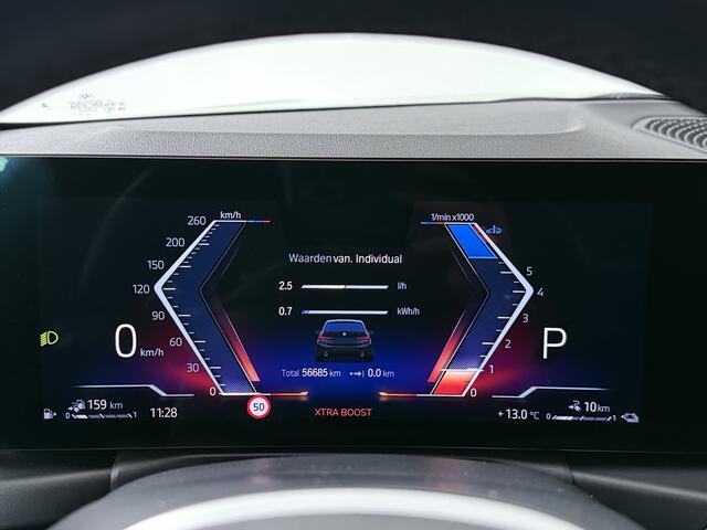 BMW 3-SERIE Touring 330e | M-Interieur & M- Exterieur | El. Trekhaak | Camera | Electrische Achterklep | Shadow Line |