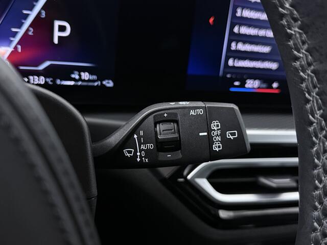 BMW 3-SERIE Touring 330e | M-Interieur & M- Exterieur | El. Trekhaak | Camera | Electrische Achterklep | Shadow Line |