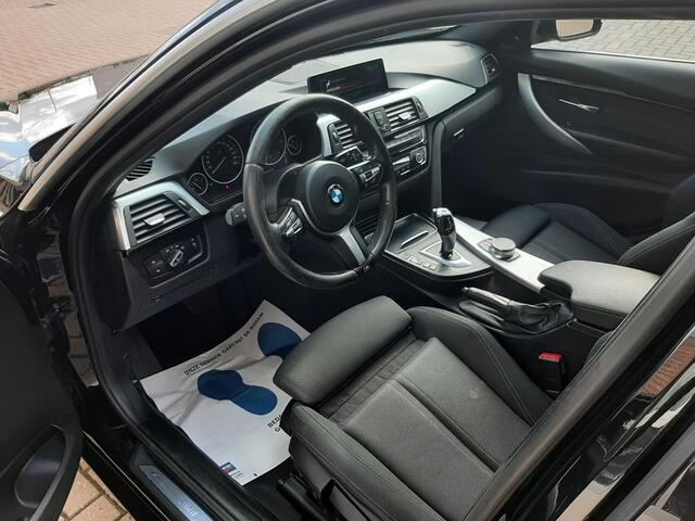 BMW 3-SERIE Touring 320i Lease Executive Panorama Ned auto