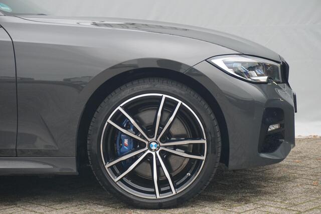 BMW 3-SERIE Touring 330e xDrive M Sport | Trekhaak / Head-up / Memory Stoelen / Laserlight / HIFI / Driving Assistant Professional / Adaptief M onderstel / Comfort Access