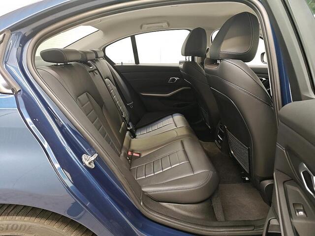 BMW 3-SERIE 320e Business Edition Plus 1e-Eig. & Keurig-Onderh. BOVAG-Garantie. NL-Auto.