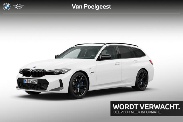 BMW 3-SERIE Touring 320e | M Sport | Trekhaak | Panoramadak | Parking Pack
