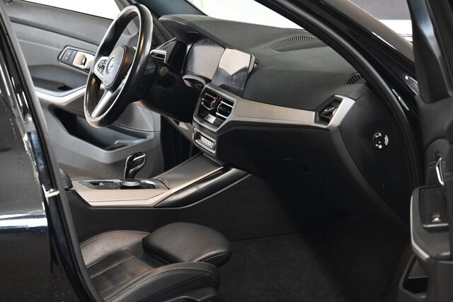 BMW 3-SERIE Touring 318i High Executive Edition NL auto / leer / clima