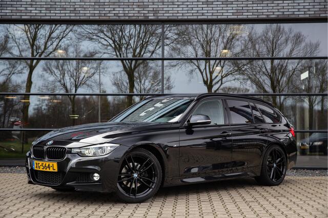 BMW 3-SERIE Touring 318i M Sport Edition , Trekhaak, Leer, Carplay,