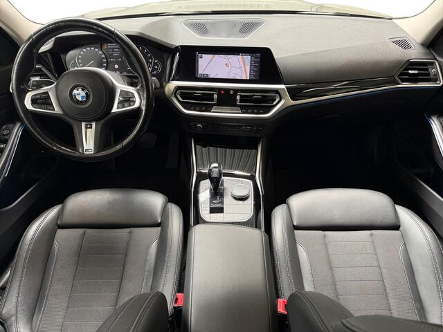 BMW 3-SERIE 330e Sport Line I Carplay I Half-Leder I Stoel/Stuurverwarming