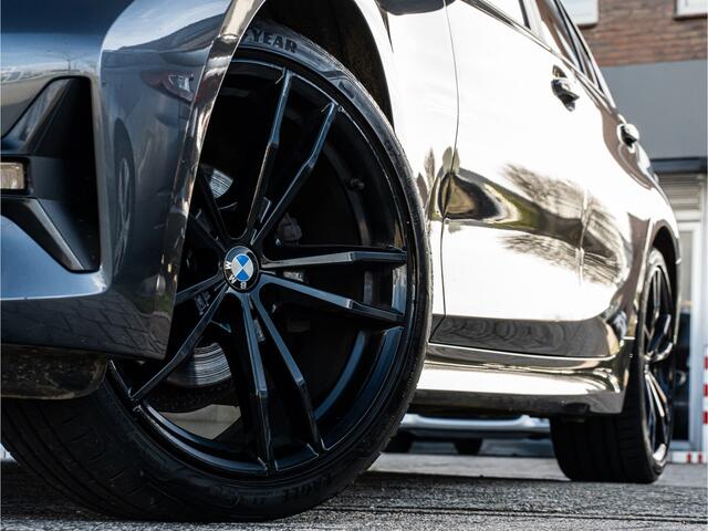 BMW 3-SERIE 318i Executive ORG NL SHADOW LINE 19 INCH LEDER LED PRIVACY GLASS