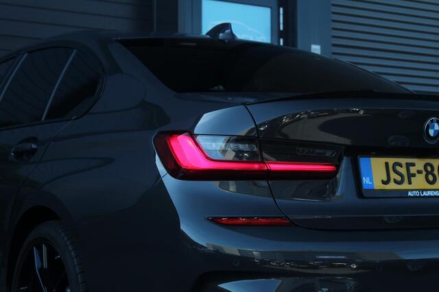 BMW 3-SERIE 330e xDrive M Sport | Panoramadak | Adaptief M onderstel | Adaptieve Cruise Control | Stoel en Stuurverwarming