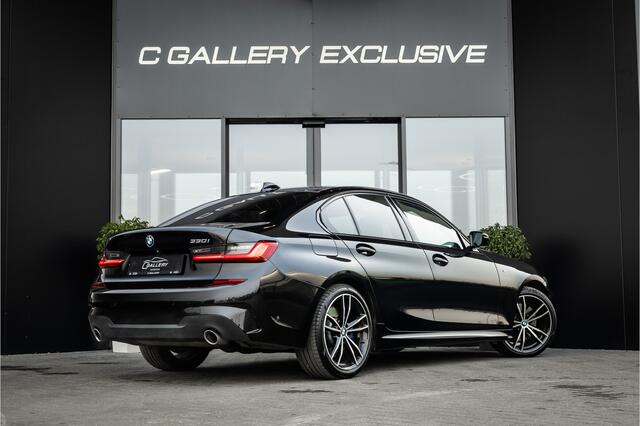 BMW 3-SERIE 330i High Executive Edition - M Sport | Volleder | Camera | Stoelverwarming