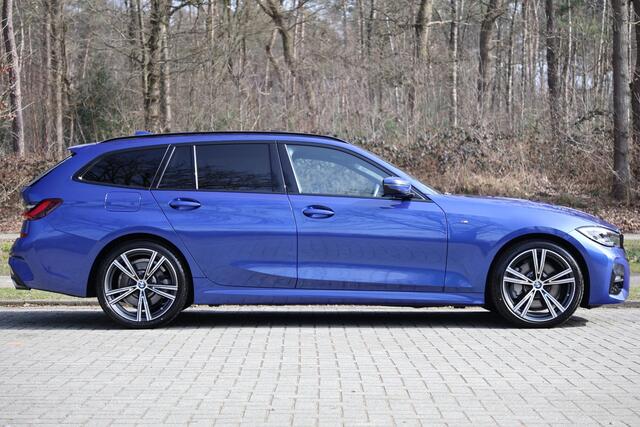 BMW 3-SERIE Touring 330i xDrive High Executive M-pakket | Pano | HUD | 19" | Laser | Keyless | Hifi | Camera | DAB | Elektr. stoel + mem | Alarm kl.3 | Etc.