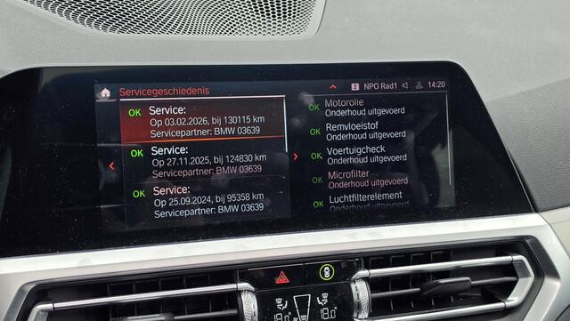 BMW 3-SERIE Touring 330i High Executive | Automaat | Pano | Leder | Stoelverwarming | PDC | Camera | Trekhaak |