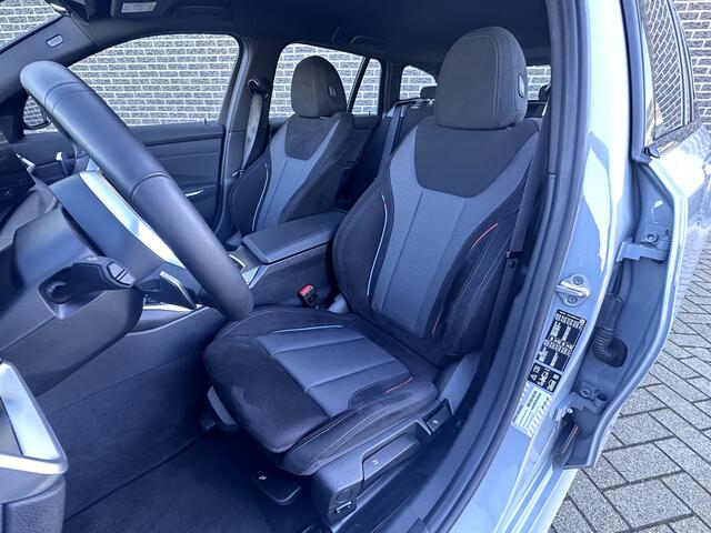 BMW 3-SERIE Touring 330i xDrive | M-Sport | Brooklyn Grau | Adaptive Cruise | Stoelverwarming