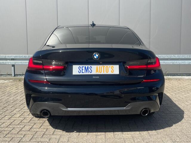 BMW 3-SERIE 320i High Executive M-Pakket NAP