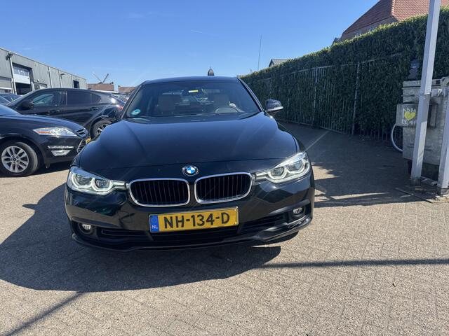 BMW 3-SERIE 318i Centennial High Executive Automaat