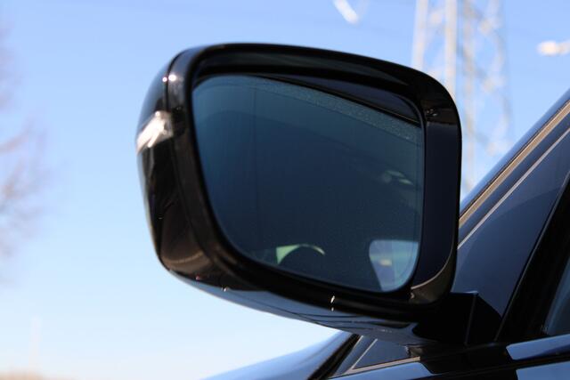 BMW 3-SERIE Touring 330e M Sport Automaat / Trekhaak / Sportstoelen / Comfort Access / Stoelverwarming / Cruise Control