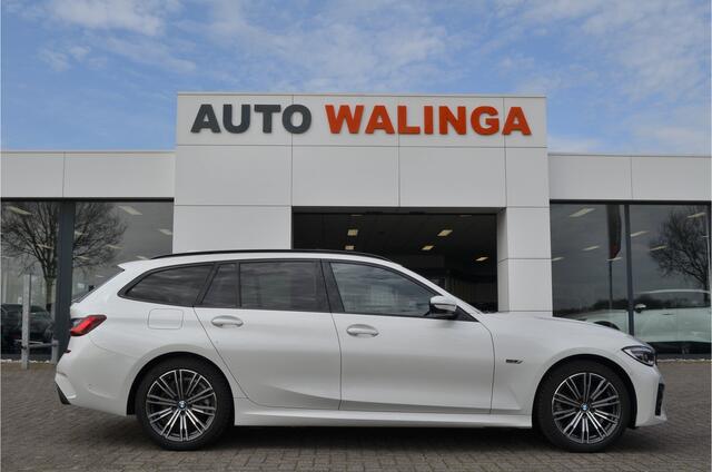 BMW 3-SERIE Touring 320e M Pakket | SOH 92%| Panoramadak | Leer | Adaptieve Cruise | 360 Camera | Nl Auto!