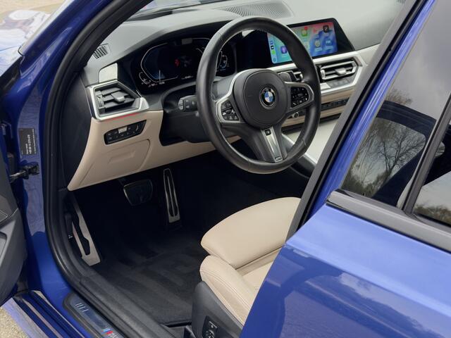 BMW 3-SERIE 330e High Executive M-Sport, Schuifdak, H&K, HUD, Elektrische stoelen, Rijklaar