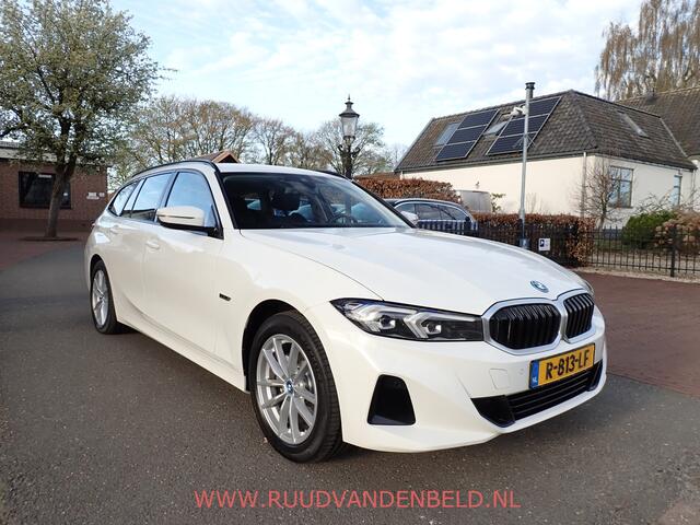 BMW 3-SERIE Touring 320e xDrive FACELIFT WIDESCREEN / CARPLAY / TREKHAAK / SPORTLEER