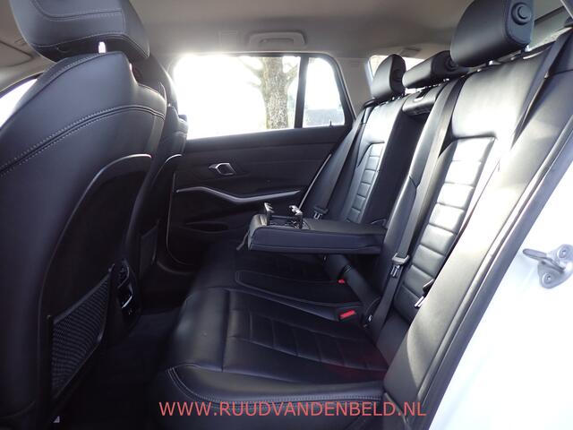BMW 3-SERIE Touring 320e xDrive FACELIFT WIDESCREEN / CARPLAY / TREKHAAK / SPORTLEER