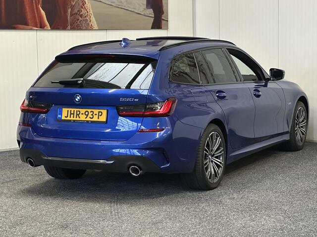 BMW 3-SERIE TOURING 330E XDRIVE 4X4 PHEV HIGH EXECUTIVE M PAKKET LEDER/ALCANTARA NAVIGATIE CRUISE CONTROL PANORAMA SCHUIF/KANTELDAK APPLE CARPLAY/ANDROID KEYLESS GO UITKLAPBARE TREKHAAK PDC ZEER MOOI !! 3010 Coen