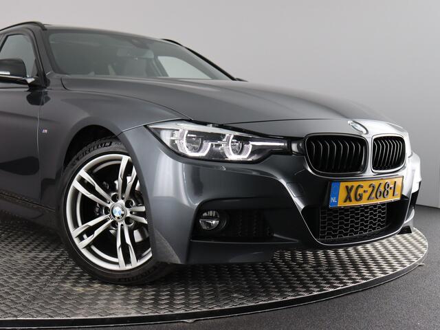 BMW 3-SERIE Touring 320i M Sport Edition (NL-Auto / Elek. Trekhaak / Pano / Head Up / Navi)