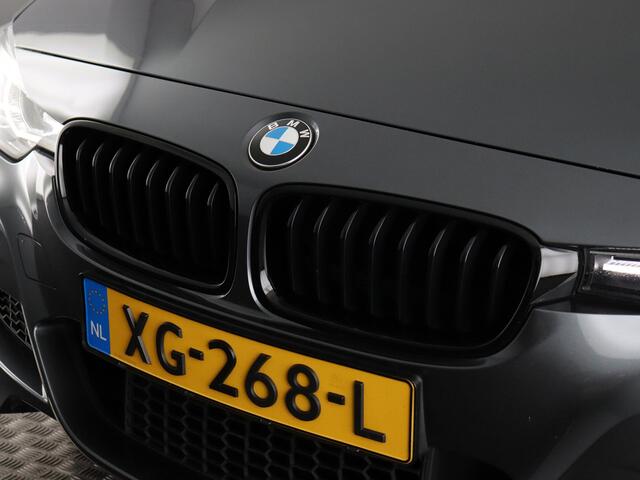 BMW 3-SERIE Touring 320i M Sport Edition (NL-Auto / Elek. Trekhaak / Pano / Head Up / Navi)