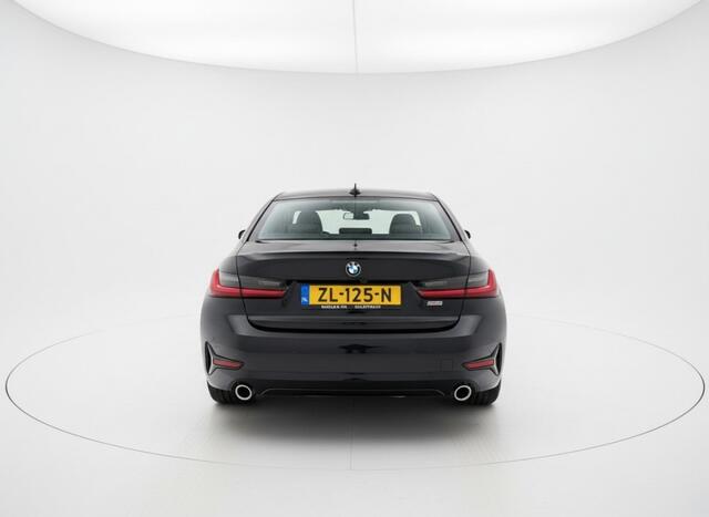 BMW 3-SERIE 320I EXECUTIVE ED, Virtual, Harman Kardon, Leder