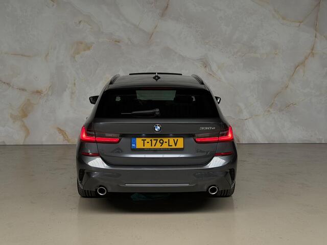 BMW 3-SERIE Touring 330e M-Pakket / Pano /