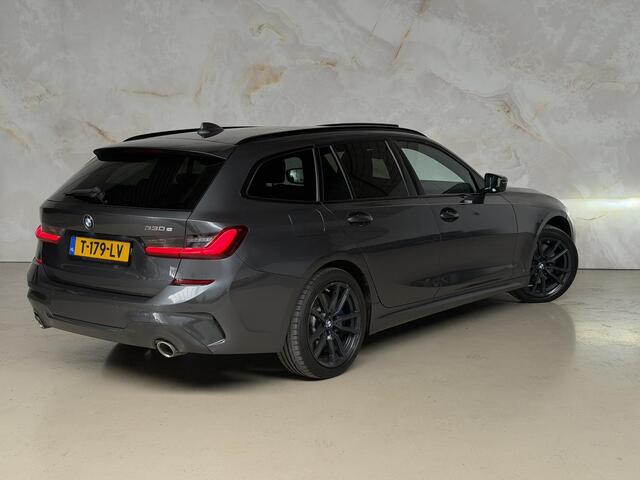 BMW 3-SERIE Touring 330e M-Pakket / Pano /