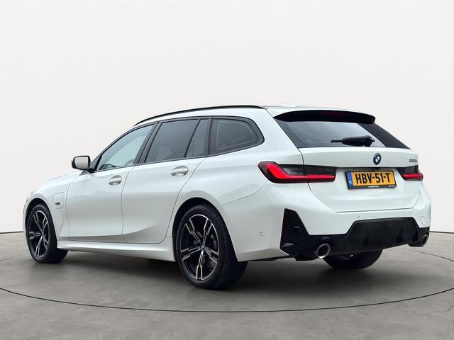 BMW 3-SERIE Touring 330e 292PK *FACELIFT* M-Sport Shadow Laser Alcantara Camera
