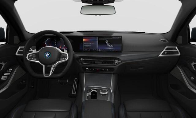 BMW 3-SERIE Touring 330e M Sport Edition Trekhaak Pakket | Comfort Pack | Driving Assistant Professional | Harman Kardon | Panoramadak