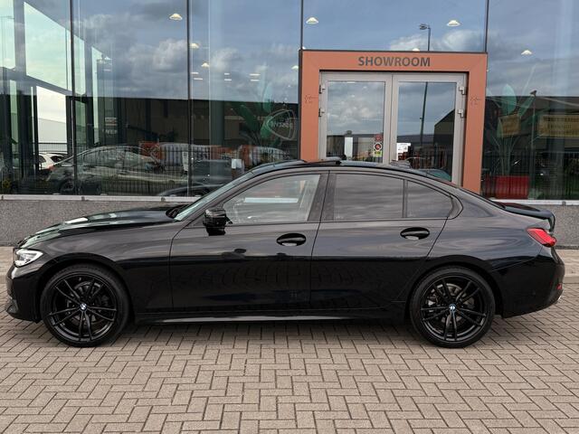 BMW 3-SERIE 318i Business Edition Plus | ACC | Laser | Leder | Schuif/Kantel dak | Apple Carplay | Stoel/Stuur verwarming