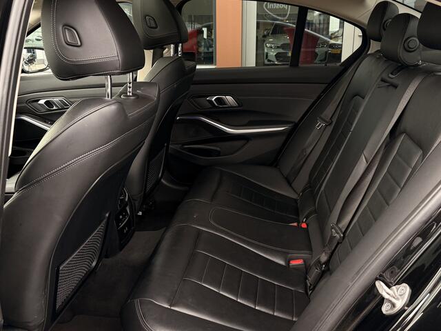 BMW 3-SERIE 318i Business Edition Plus | ACC | Laser | Leder | Schuif/Kantel dak | Apple Carplay | Stoel/Stuur verwarming