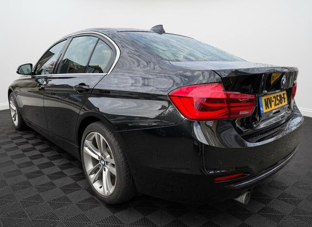 BMW 3-SERIE 318i Executive Aut., Sport-line | Navi | NL auto