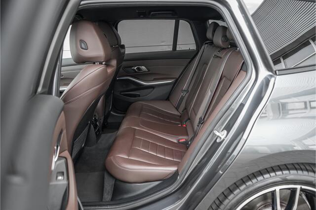 BMW 3-SERIE Touring 330e xDrive M-Sport Laser Stuur & Stoelverw Keyless 19"