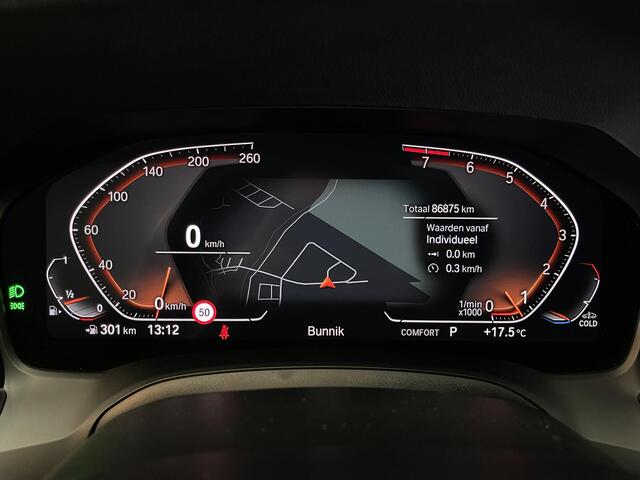 BMW 3-SERIE Touring 330i M Sport 18"/Panoramadak/Laser LED/Harman Kardon/Dodehoek/Adaptieve cruise/Keyless/Stoelverwarming