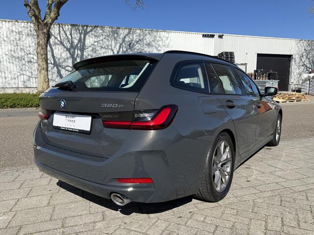 BMW 3-SERIE Touring 320e Business Edition Plus | Automatische Trekhaak | Adaptieve Cruise Control | Sportstoelen