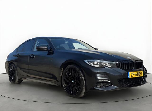 BMW 3-SERIE 320i 184PK M-Sport Ext. *NL-AUTO* Virtual 19'' LMV